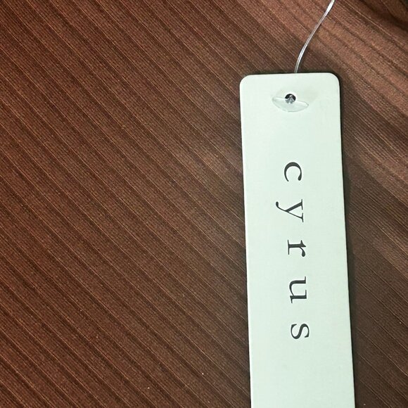 NWT Cyrus Ribbed Brown Top Size L - Picture 3 of 7